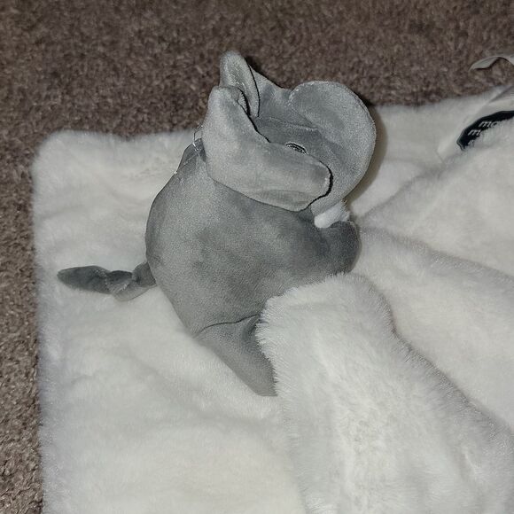 NWT Mary Meyer Afrique Elephant Huggy Lovey Blanket – 12×12″ - Picture 6 of 6